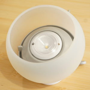 【点灯確認済】美品 スノーピーク（snow peak） ほおずき　ゆき ES-070WH ランタン・ライト 明るさ100lm　定番LEDランタン　お部屋でもアウトドアでも [送料無料]