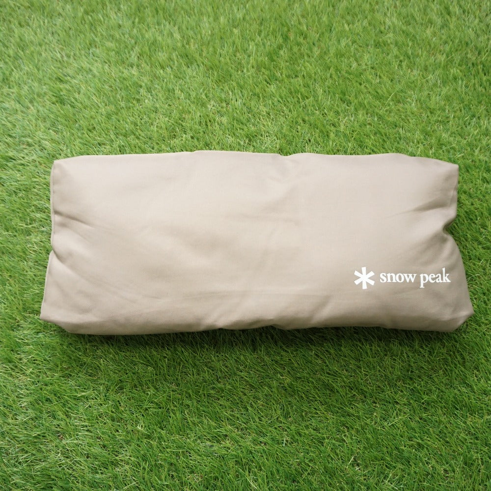 美品 スノーピーク（snow peak） ローチェアクッションプラス UG-410 テーブル・チェア ヘッドレスト　腰当て　まくら　クッション [送料無料]