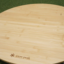 画像をギャラリービューアに読み込む, 美品 
 スノーピーク【snow peak】 ワンアクションちゃぶ台竹M LV-071TR テーブル・チェア