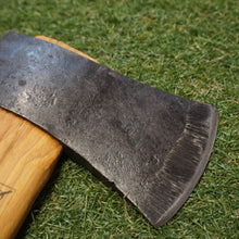 画像をギャラリービューアに読み込む, 美品 
 ハスクバーナ 手斧 フィールドギア