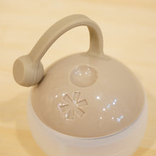 画像をギャラリービューアに読み込む, 美品 
 スノーピーク【snow peak】 たねほおずき カーキ FES-441-KH 雪峰祭2021秋 ランタン・ライト