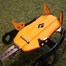 画像をギャラリービューアに読み込む, 美品 
 ブラックダイヤモンド【Black Diamond】 12本爪 アイゼン BD33055 セラックストラップ フィールドギア