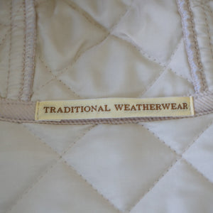 キルティング コート 122BA-2009A TRADITIONAL WEATERWEAR コート
 ホワイト レディース