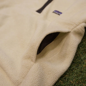 美品 
 パタゴニア【patagonia】 ハーフジッププルオーバー ジャケット
 アイボリー レディース
