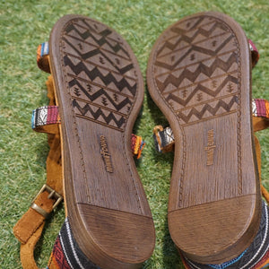 新品同様 
 ミネトンカ(Minnetonka)　MAUI 71302 アリゾナプリント サンダル
 ブラウン レディース