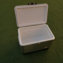 画像をギャラリービューアに読み込む, コールマン【Coleman】 スチールベルトクーラー54QT 6150/6155 カバーSET バッグ＆コンテナー
 シルバー