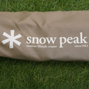 新品同様 
 スノーピーク【snow peak】 ガビングスタンド DB-011BG テーブル・チェア
 ベージュ