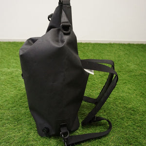 新品同様 
 スノーピーク【snow peak】 4WAY Waterproof DRY Bag UG-376BK バッグ＆コンテナー
 [送料無料]