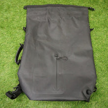 画像をギャラリービューアに読み込む, 新品同様 
 スノーピーク【snow peak】 4WAY Waterproof DRY Bag UG-376BK バッグ＆コンテナー
 [送料無料]
