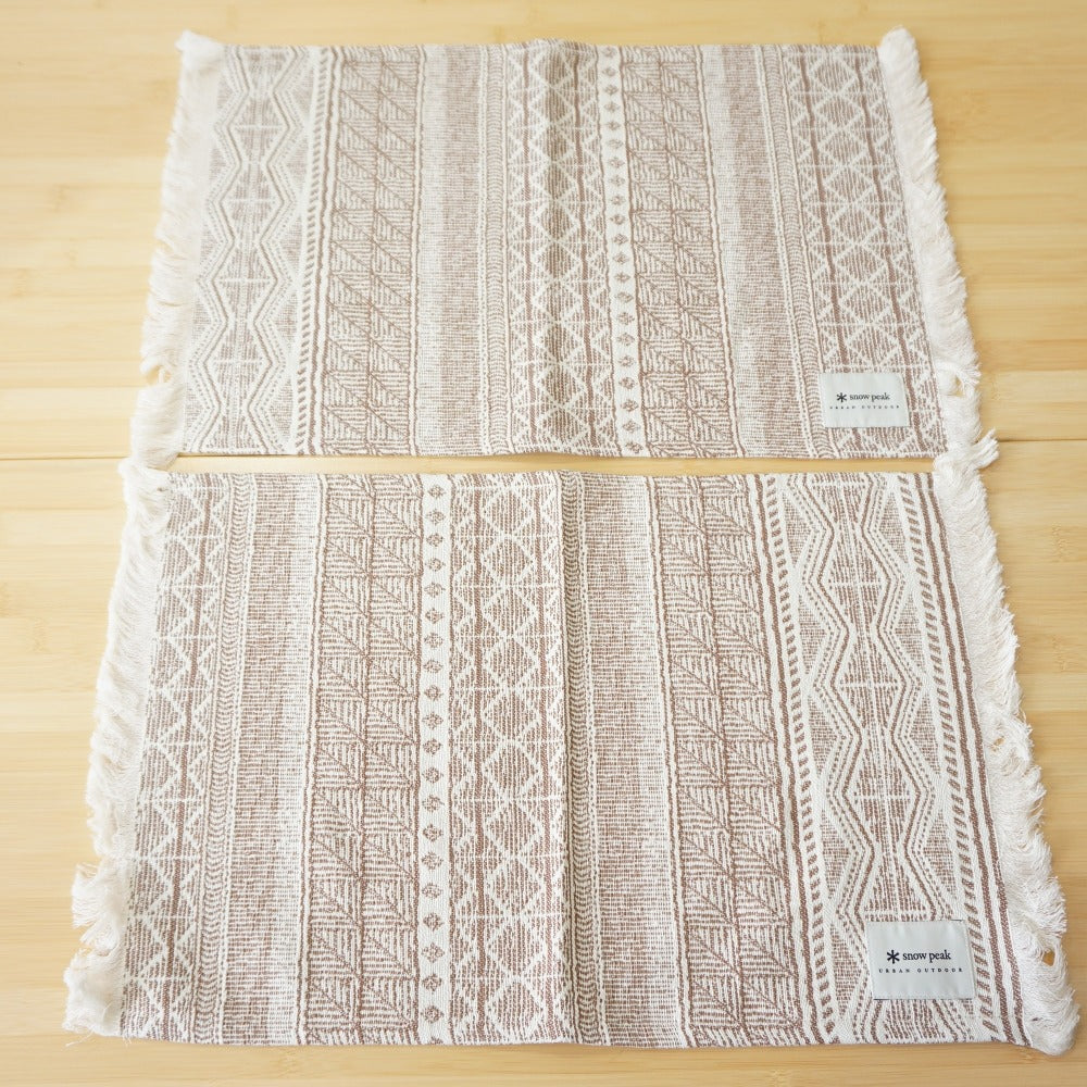 未使用 スノーピーク（snow peak） Cotton Silk Jacquard TableMat  コットンシルクジャガード テーブルマット UO-AC-20AU005EC  エクリュ [送料無料]
