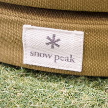 画像をギャラリービューアに読み込む, スノーピーク（snow peak） ラウンジクッション TM-096GR テーブル・チェア グリーン  グラウンドスタイル　お座敷　座布団　二つ折り [送料無料]