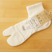 画像をギャラリービューアに読み込む, 未使用 スノーピーク（snow peak） Mid Tabi Sox ミッド足袋ソックス M White UG-693WH 靴下 足袋型 ソックス ホワイト 白 L字型